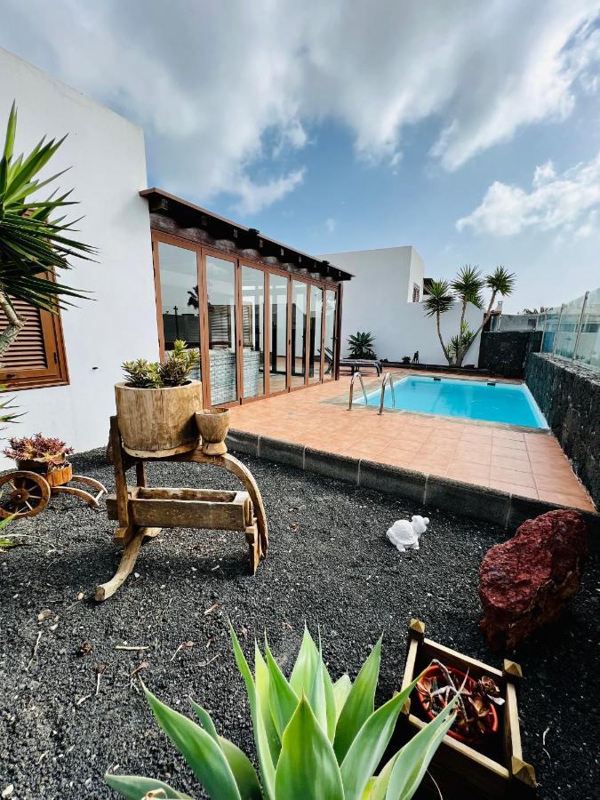 Mi Villa Playa Blanca  Exterior photo